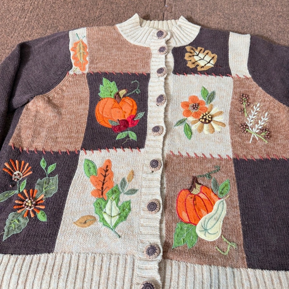 Tiara International Fall Patchwork Cardigan Pumpkin Embroidered Sweater Brown L - Picture 2 of 10